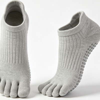 breathable cotton five toe yoga socks with full sole grips