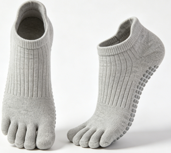 yoga socks (4) breathable cotton five toe yoga socks with full sole grips